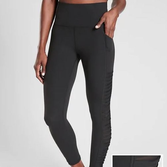 NWOT Athleta Black Salutation Twist 7/8 Leggings - Picture 1 of 8